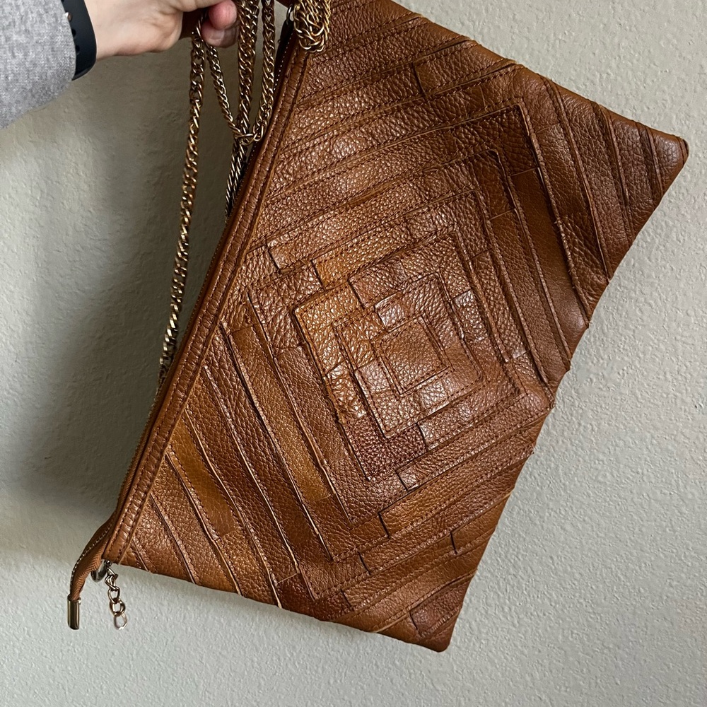 Culture Riot brown crossbody purse with‎ diamond-shaped patchwork detailing - Picture 3 of 8